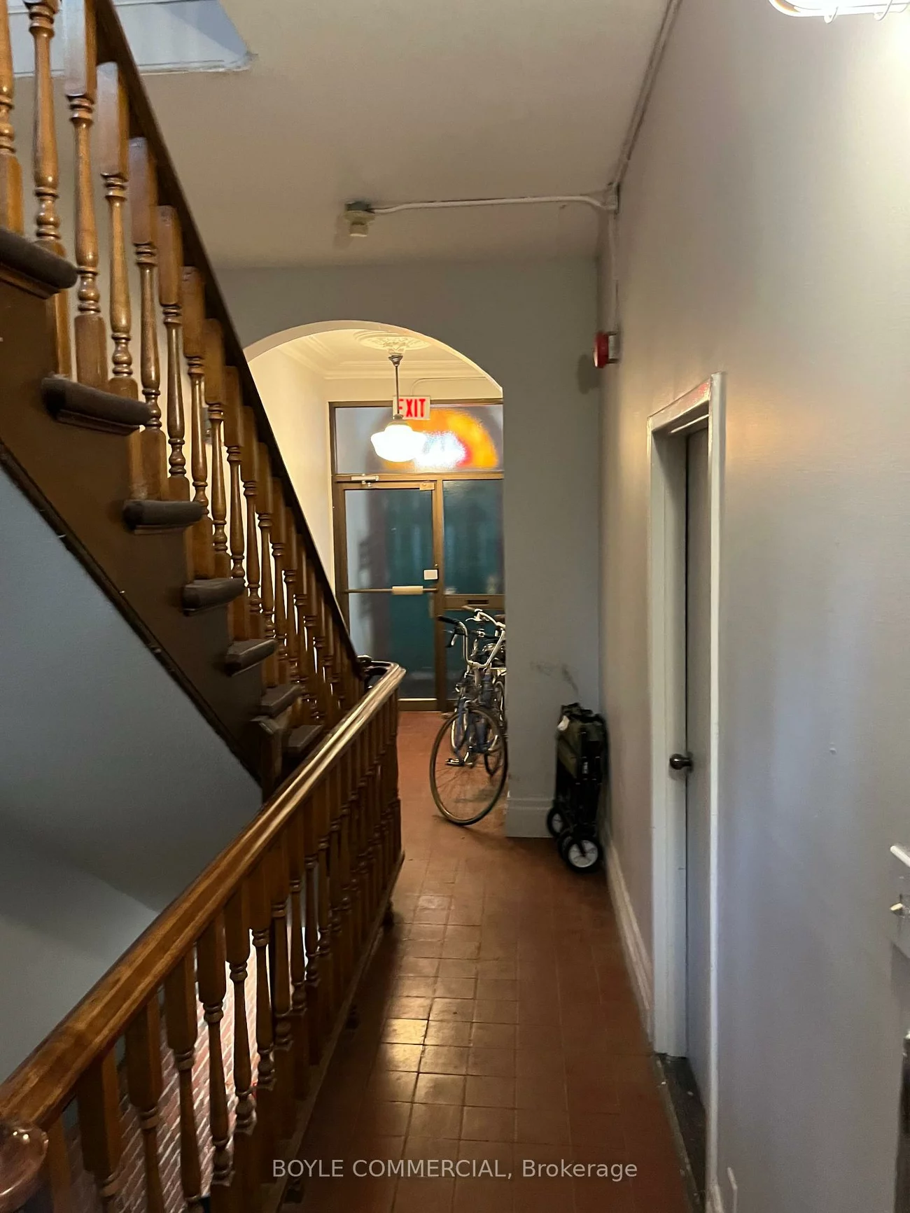 410, Dundas, Moss Park, Toronto