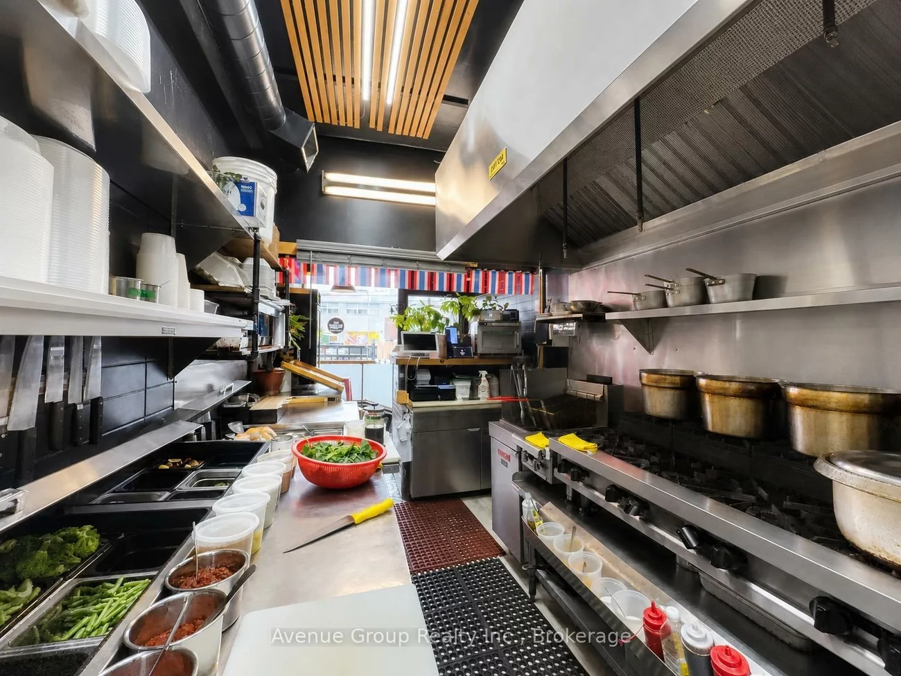 3016B, Bathurst, Englemount-Lawrence, Toronto