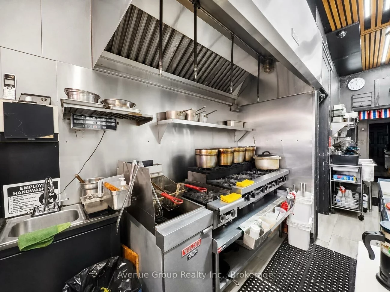3016B, Bathurst, Englemount-Lawrence, Toronto