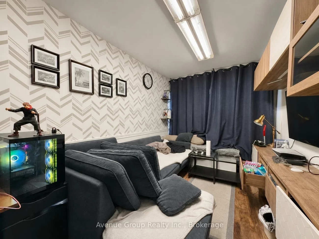 3016B, Bathurst, Englemount-Lawrence, Toronto