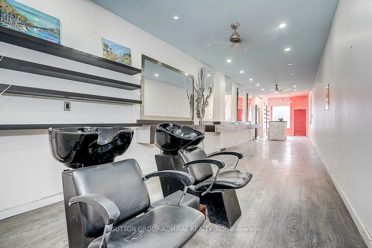 1184, Eglinton, Forest Hill North, Toronto