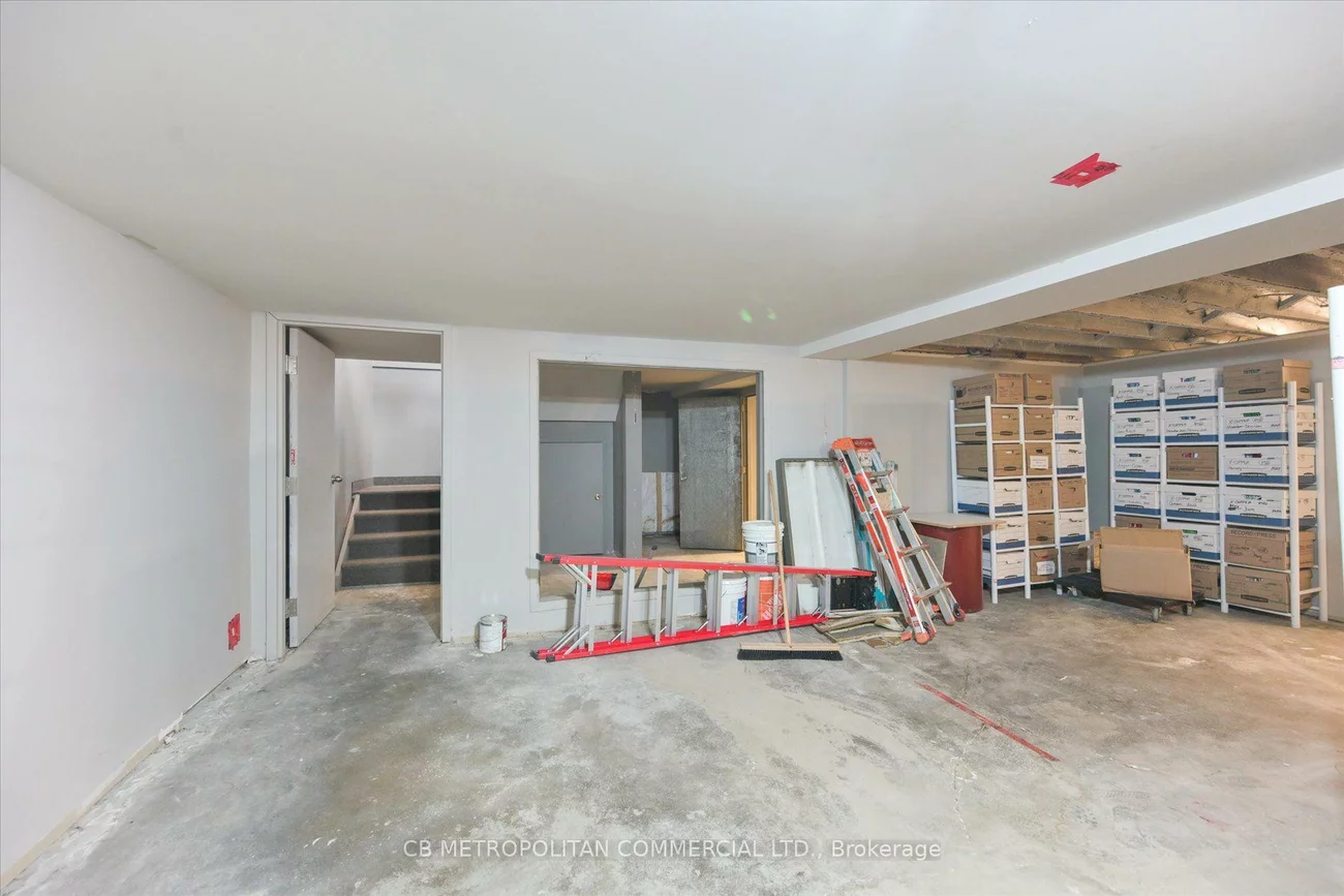 143, Laird, Thorncliffe Park, Toronto