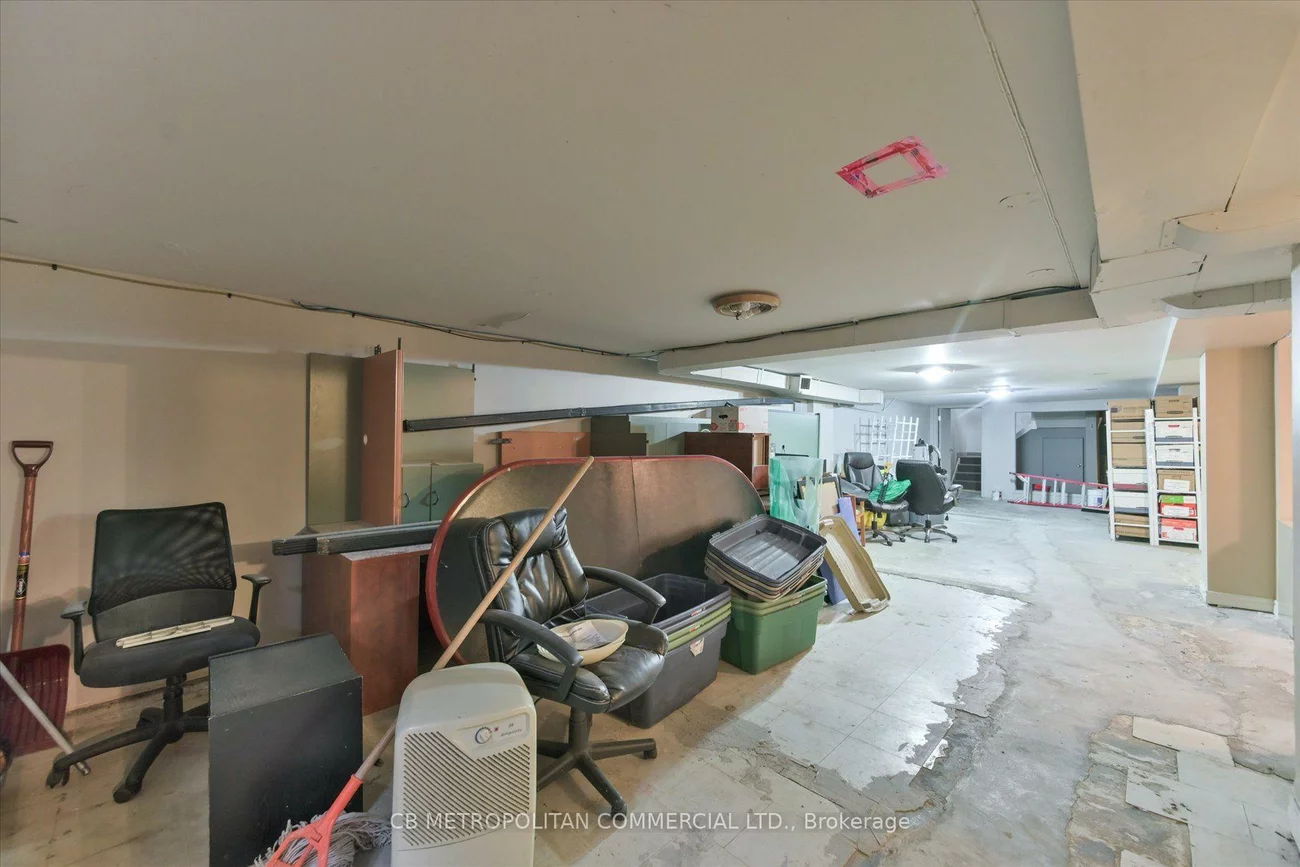 143, Laird, Thorncliffe Park, Toronto