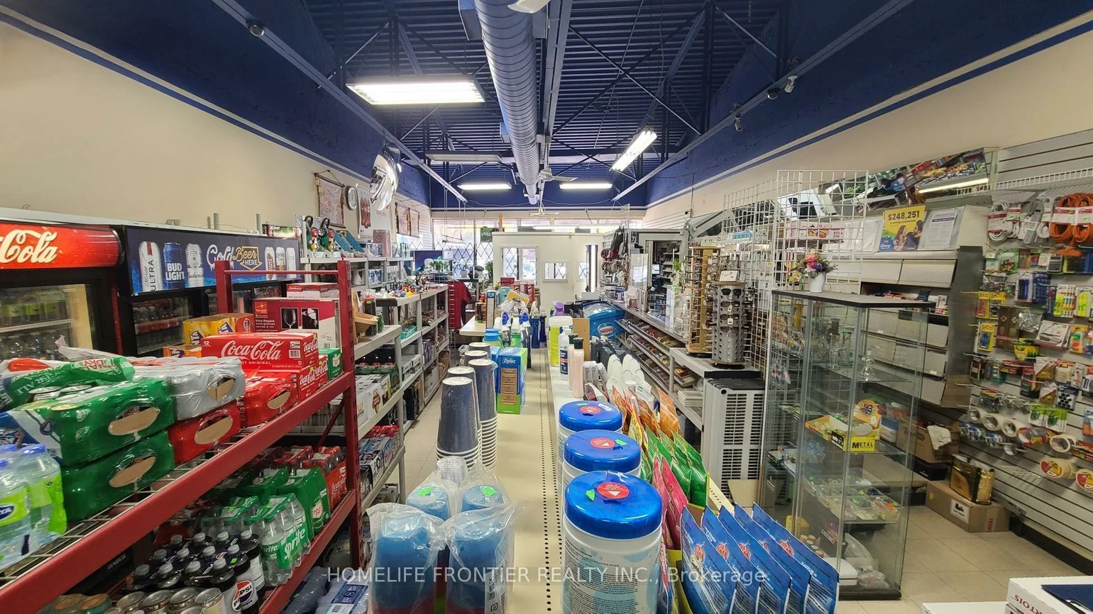 5978, Bathurst, Westminster-Branson, Toronto
