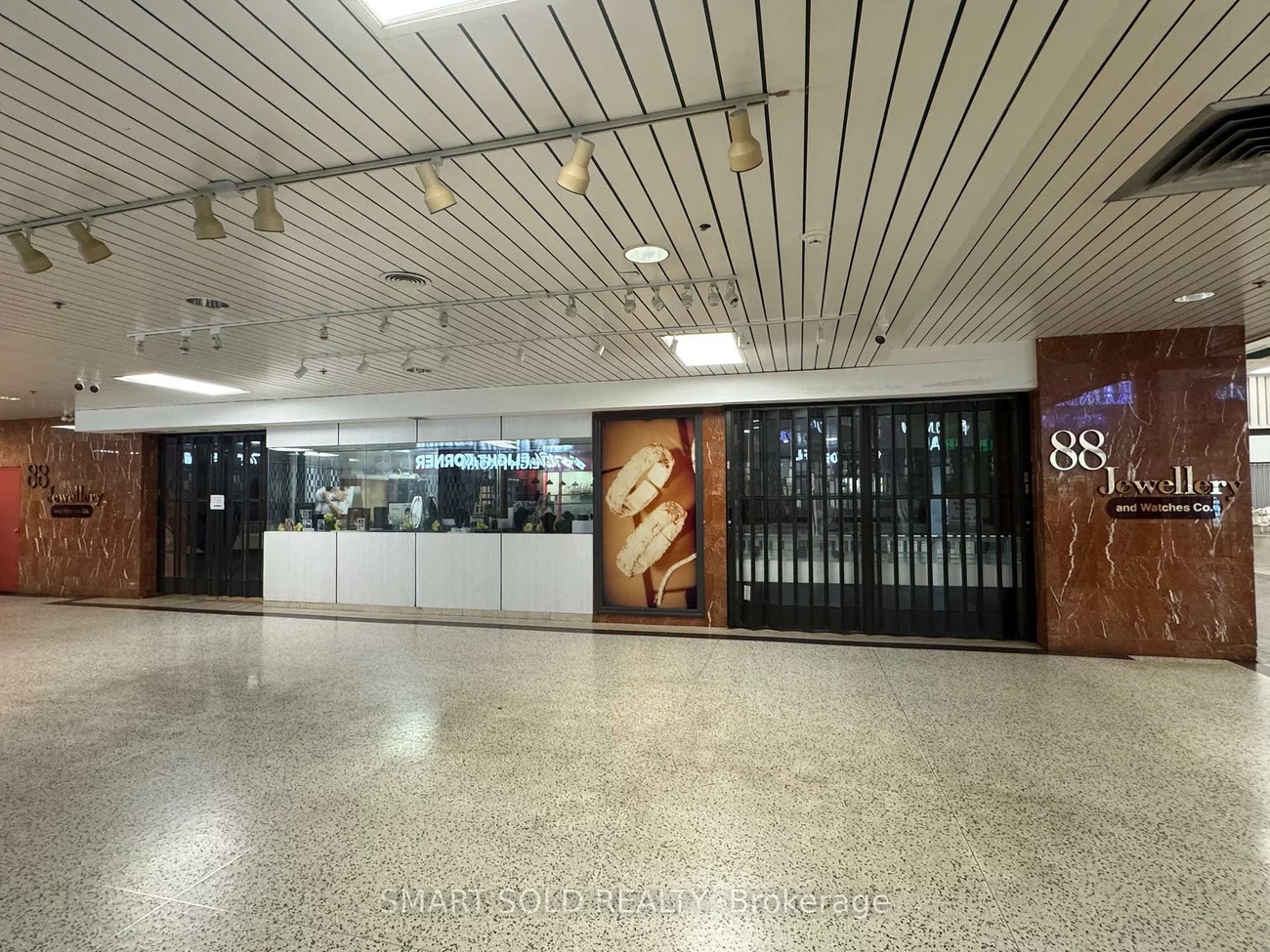 45, Overlea, Thorncliffe Park, Toronto