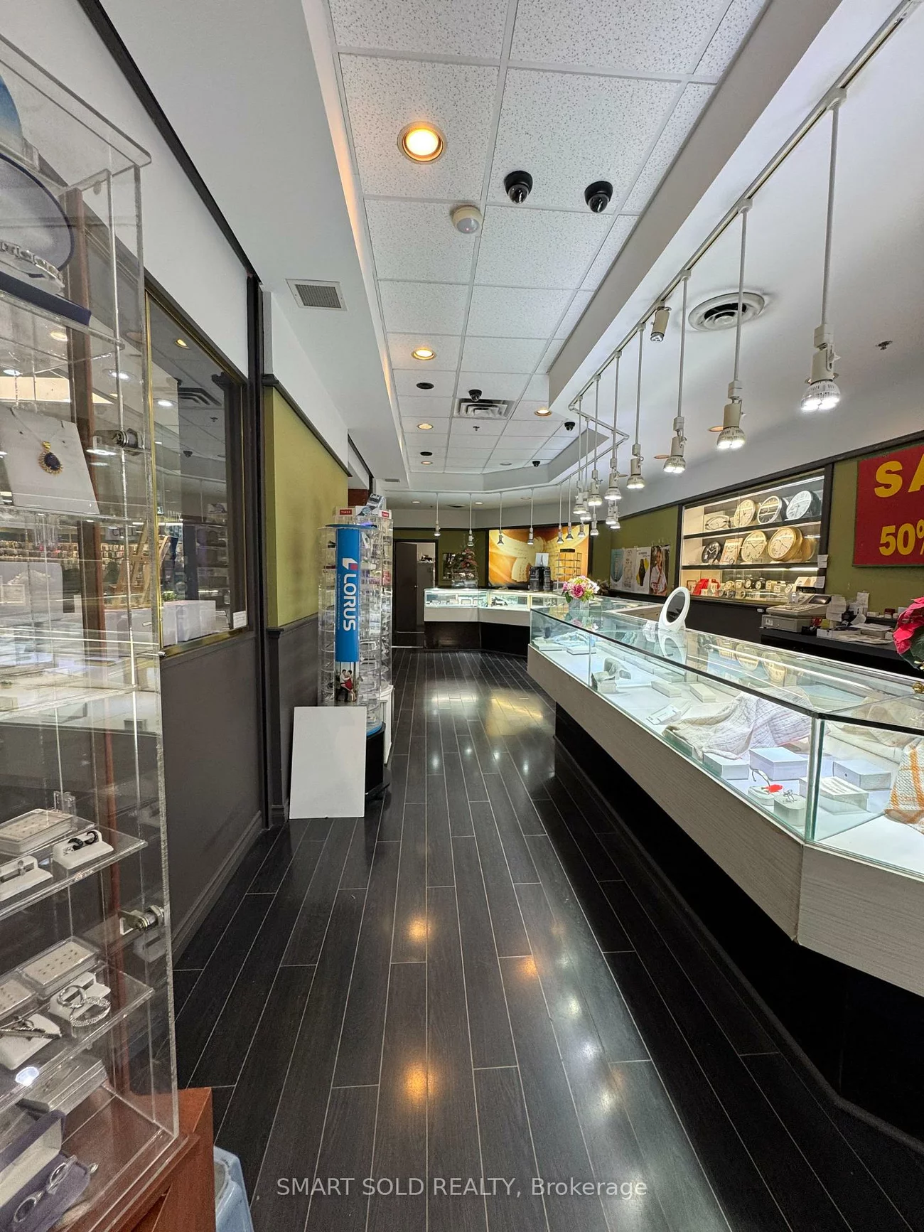 45, Overlea, Thorncliffe Park, Toronto