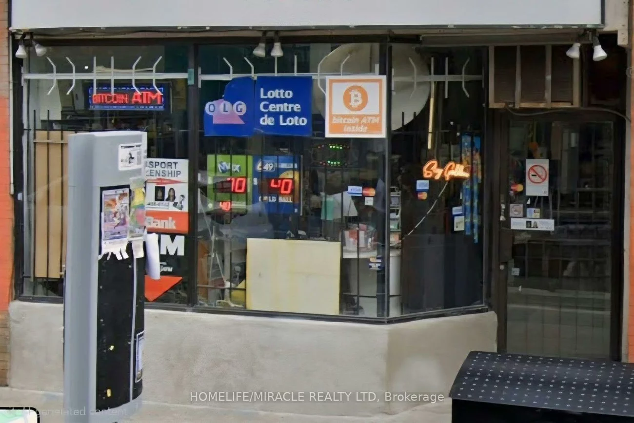 927, Bloor, Palmerston-Little Italy, Toronto