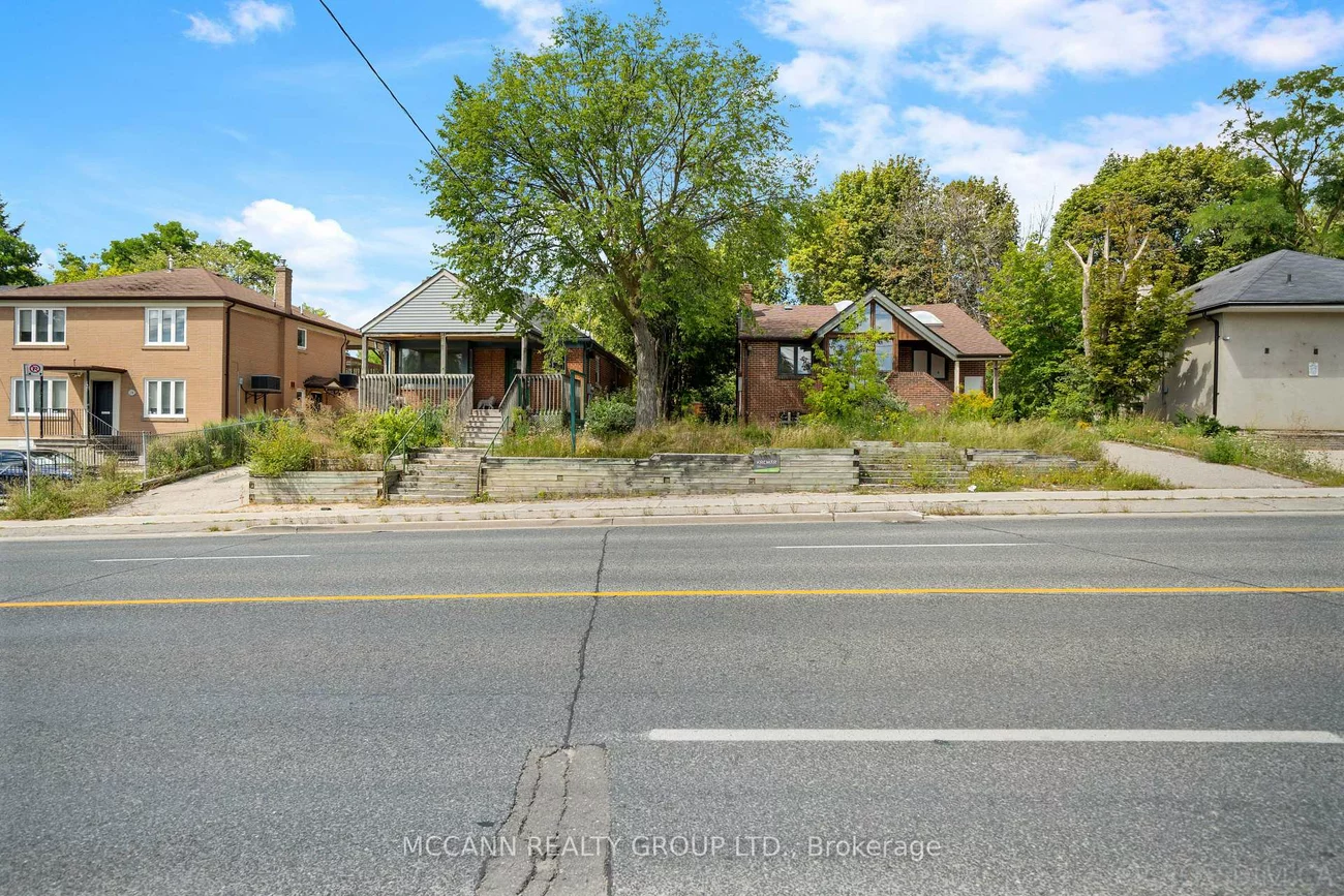 110-112, Sheppard, Lansing-Westgate, Toronto