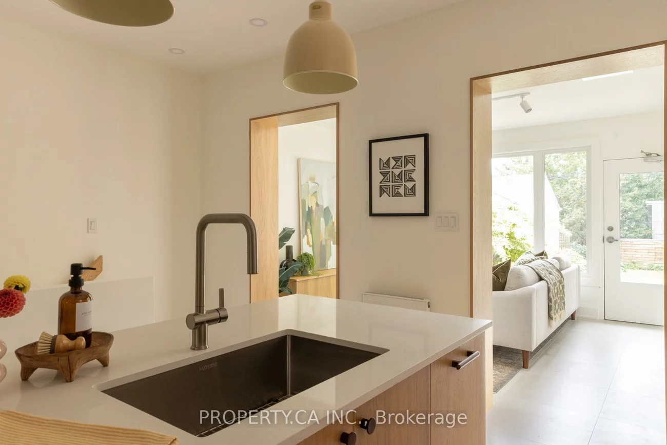 197, Roxton, Trinity-Bellwoods, Toronto
