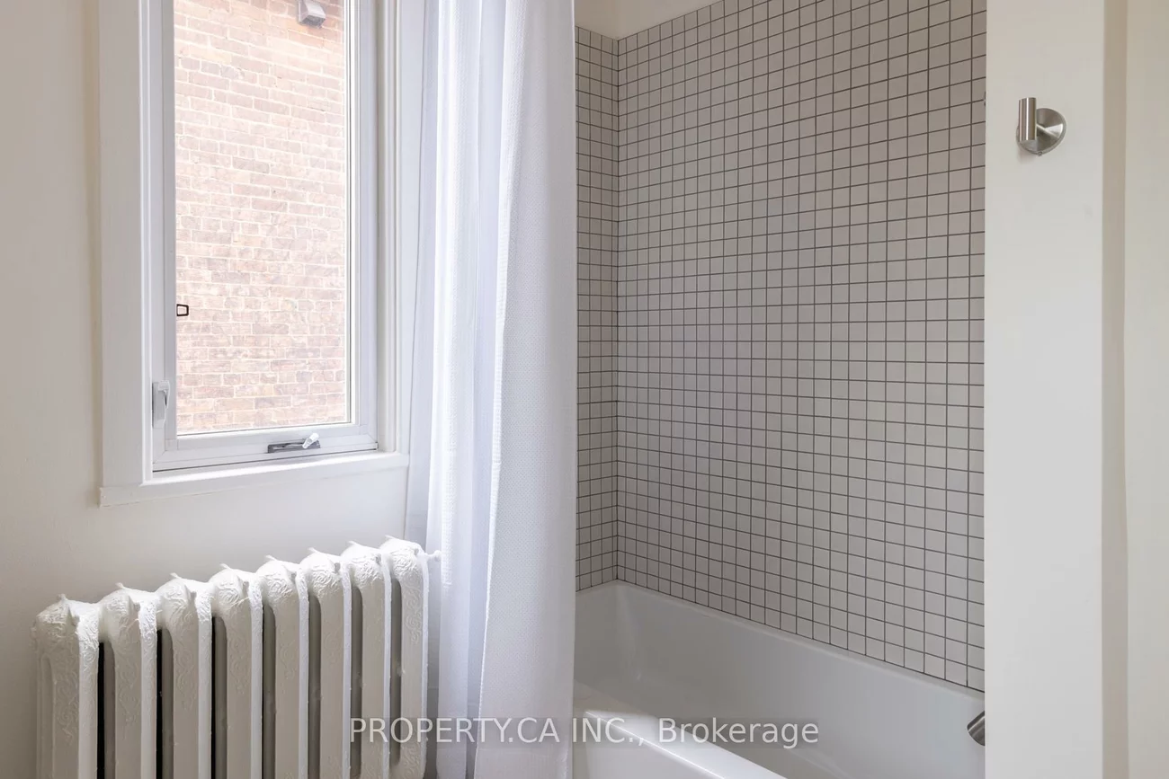 197, Roxton, Trinity-Bellwoods, Toronto