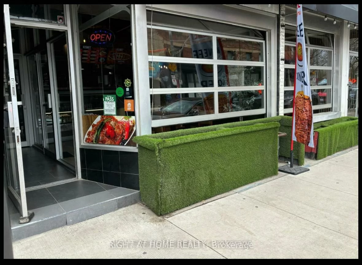 782, Queen, South Riverdale, Toronto