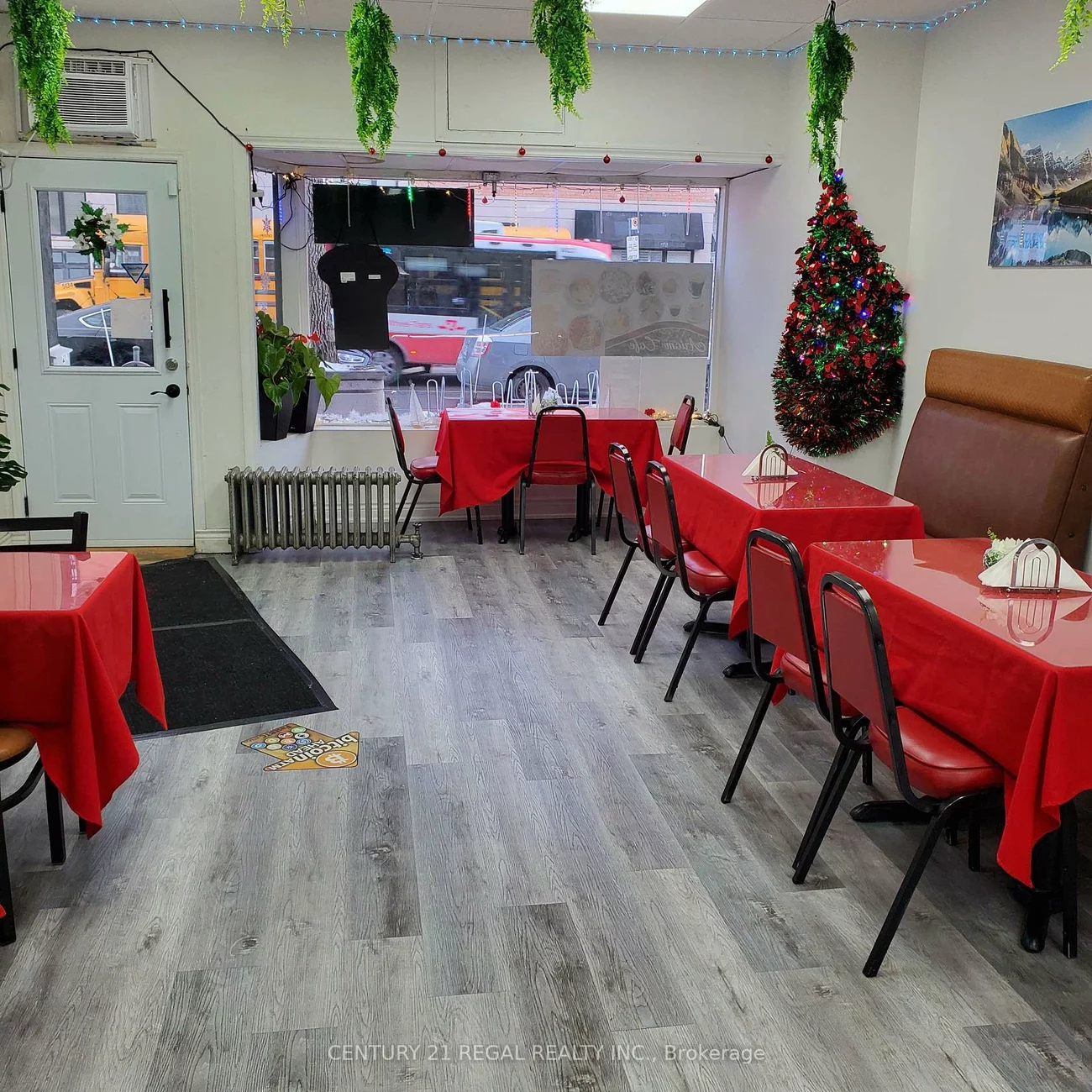 1242, Danforth, Danforth, Toronto