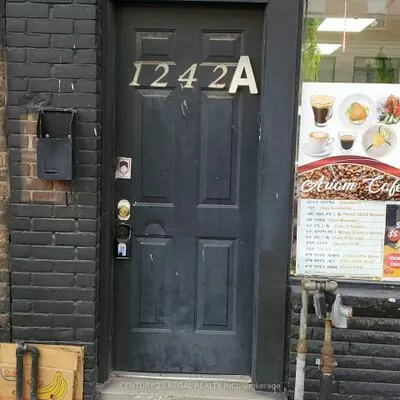 1242, Danforth, Danforth, Toronto
