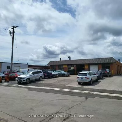 122, Manville, Clairlea-Birchmount, Toronto