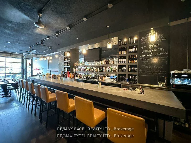 1282, Danforth, Danforth, Toronto