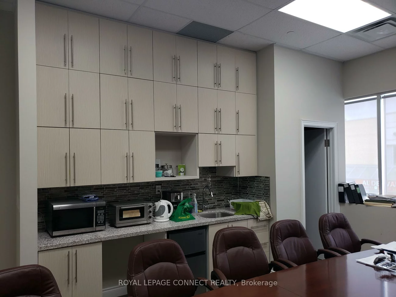 1415, Kennedy, Dorset Park, Toronto