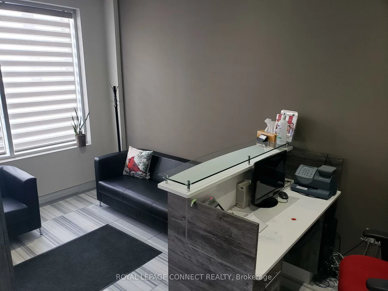 1415, Kennedy, Dorset Park, Toronto
