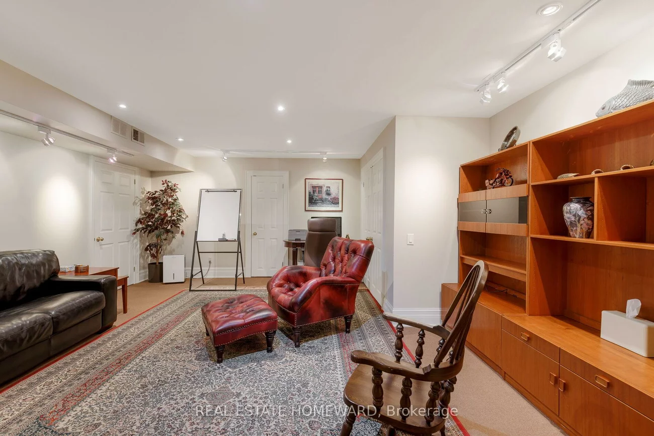 6, Main, East End-Danforth, Toronto