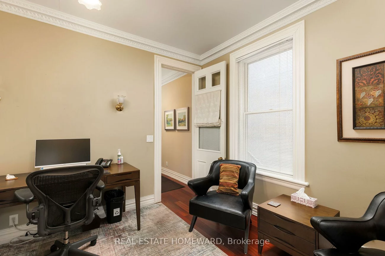6, Main, East End-Danforth, Toronto