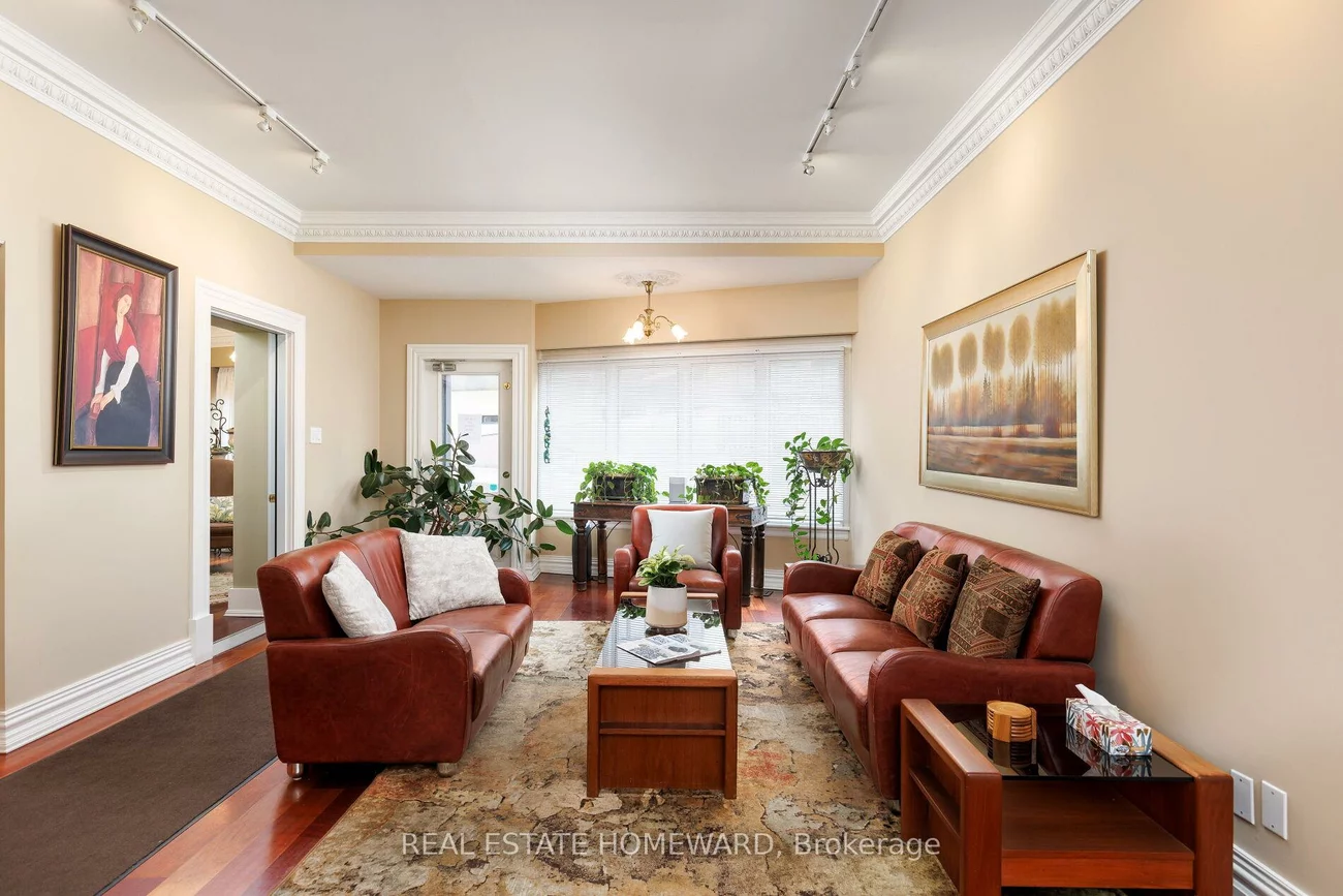 6, Main, East End-Danforth, Toronto