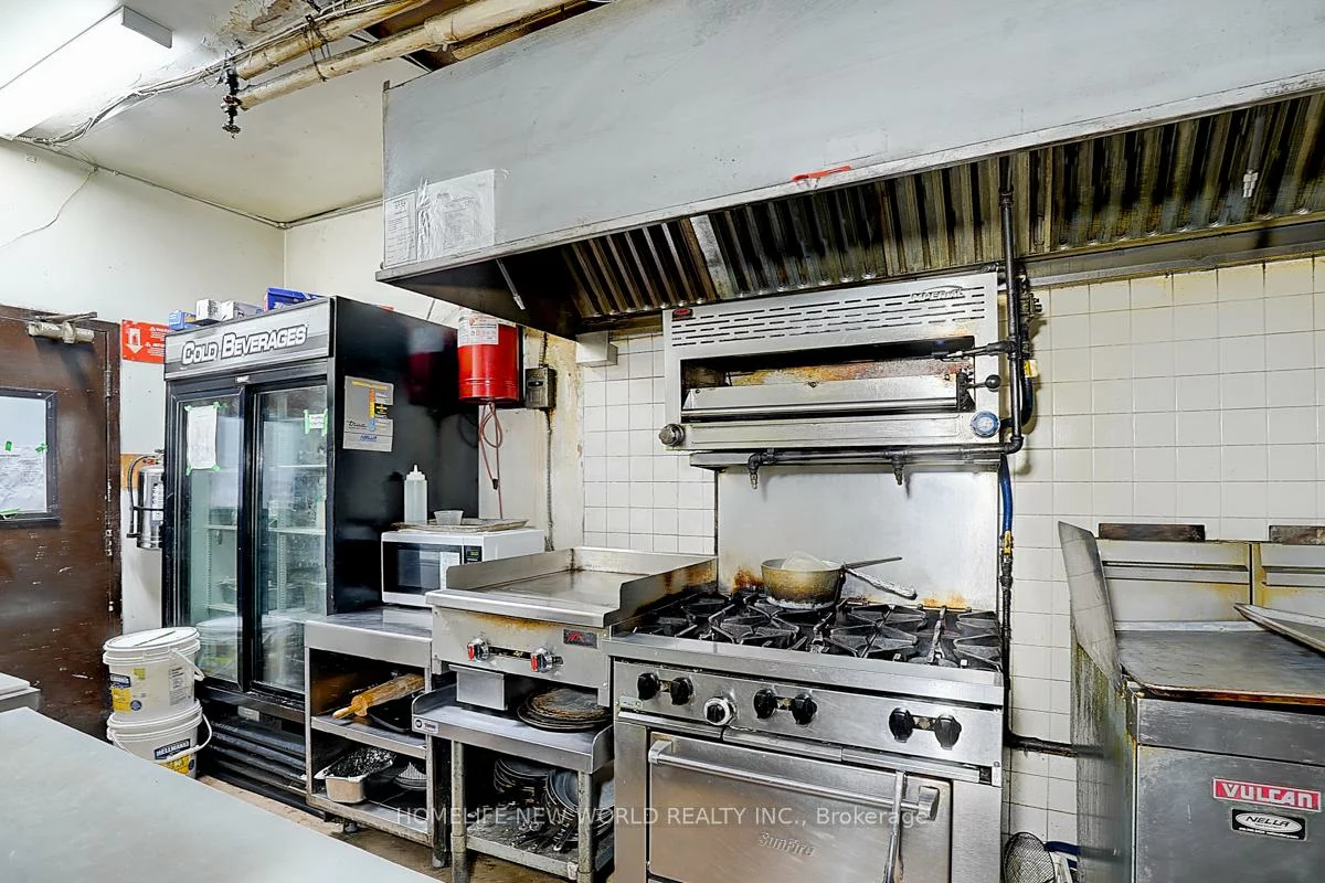 962, Kingston, East End-Danforth, Toronto