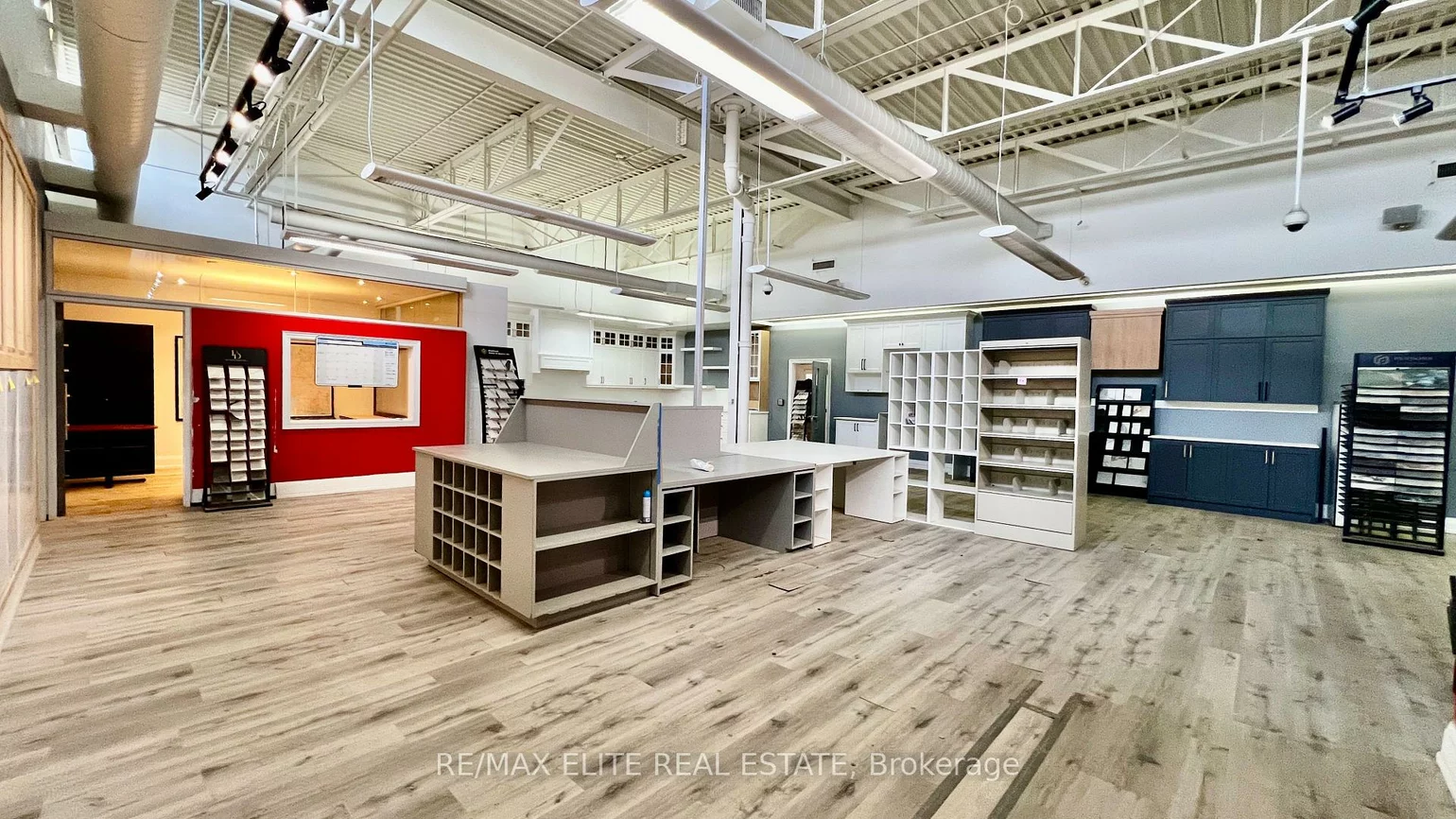 60, Modern, Wexford-Maryvale, Toronto