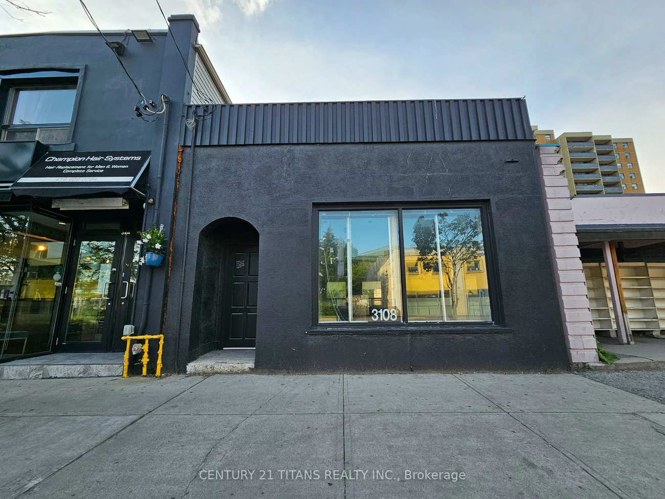 3108, Danforth, Oakridge, Toronto