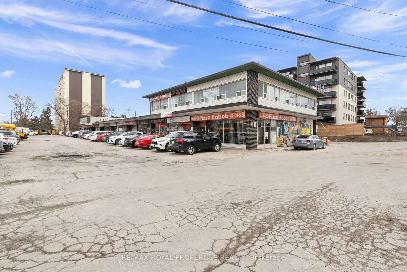 2183, Lawrence, Dorset Park, Toronto