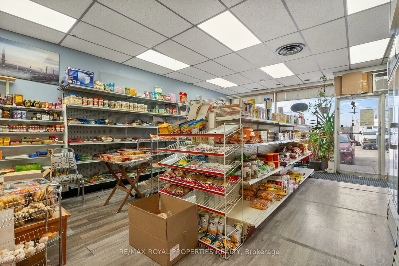 2183, Lawrence, Dorset Park, Toronto