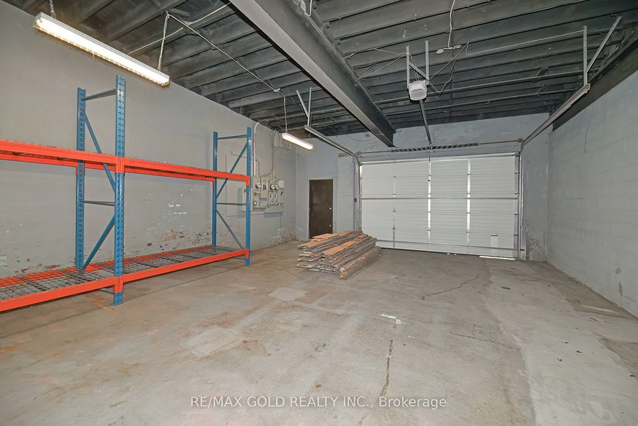 30R, First, South Riverdale, Toronto