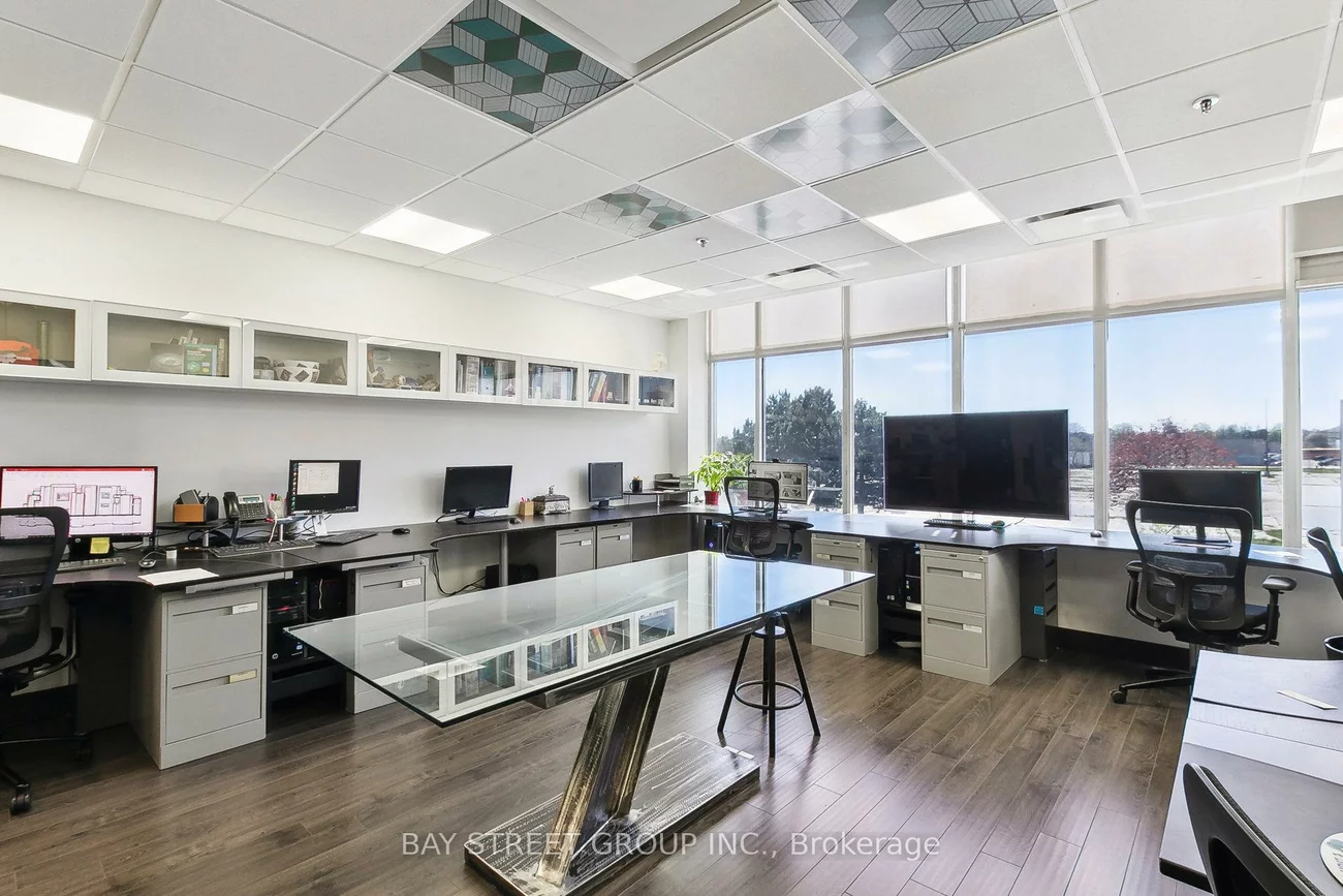 80, Corporate, Woburn, Toronto