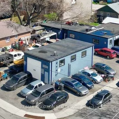 1-3, Elward, Oakridge, Toronto