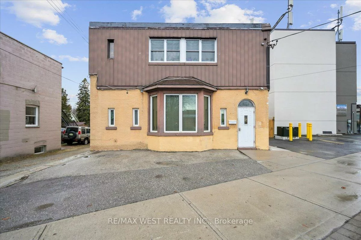 1408, Kingston, Birchcliffe-Cliffside, Toronto
