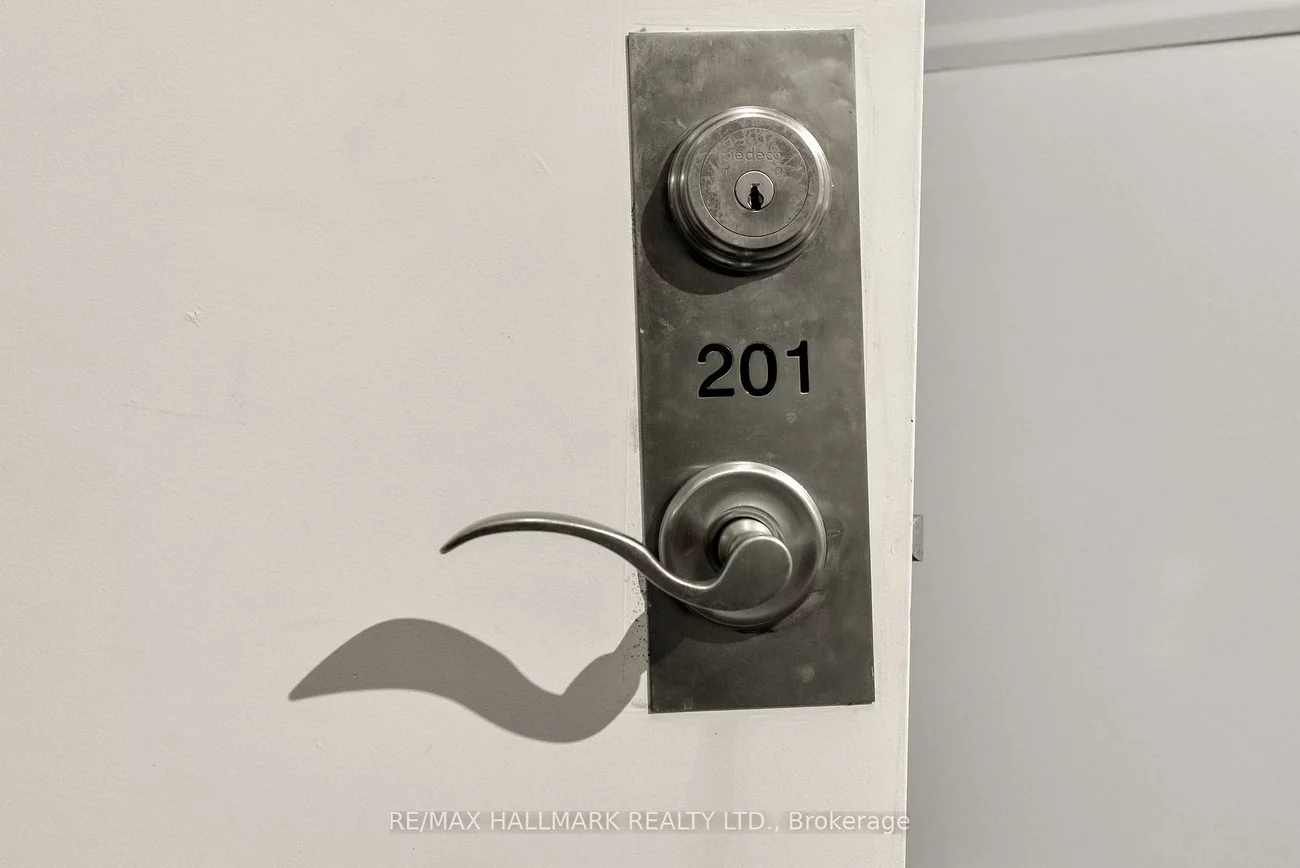 2151, Danforth, East End-Danforth, Toronto