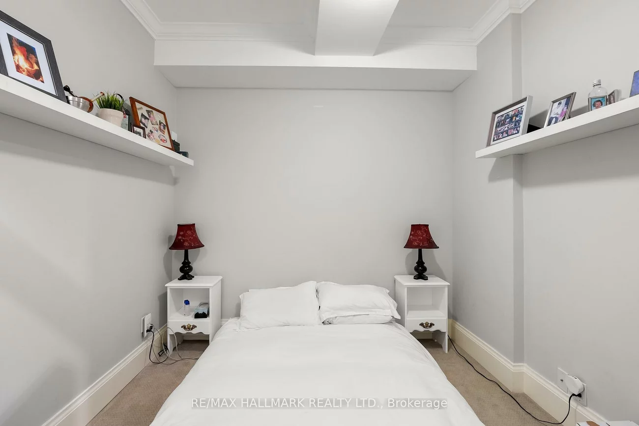 2151, Danforth, East End-Danforth, Toronto