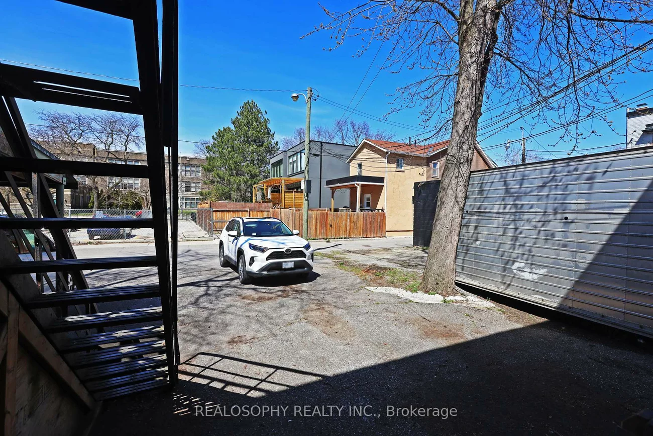 1170, Danforth, Danforth, Toronto