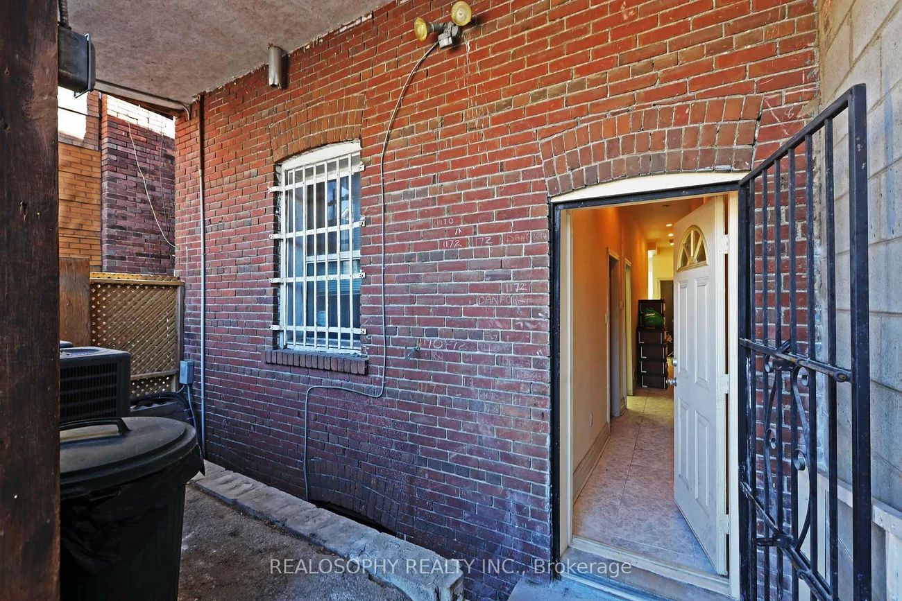 1170, Danforth, Danforth, Toronto