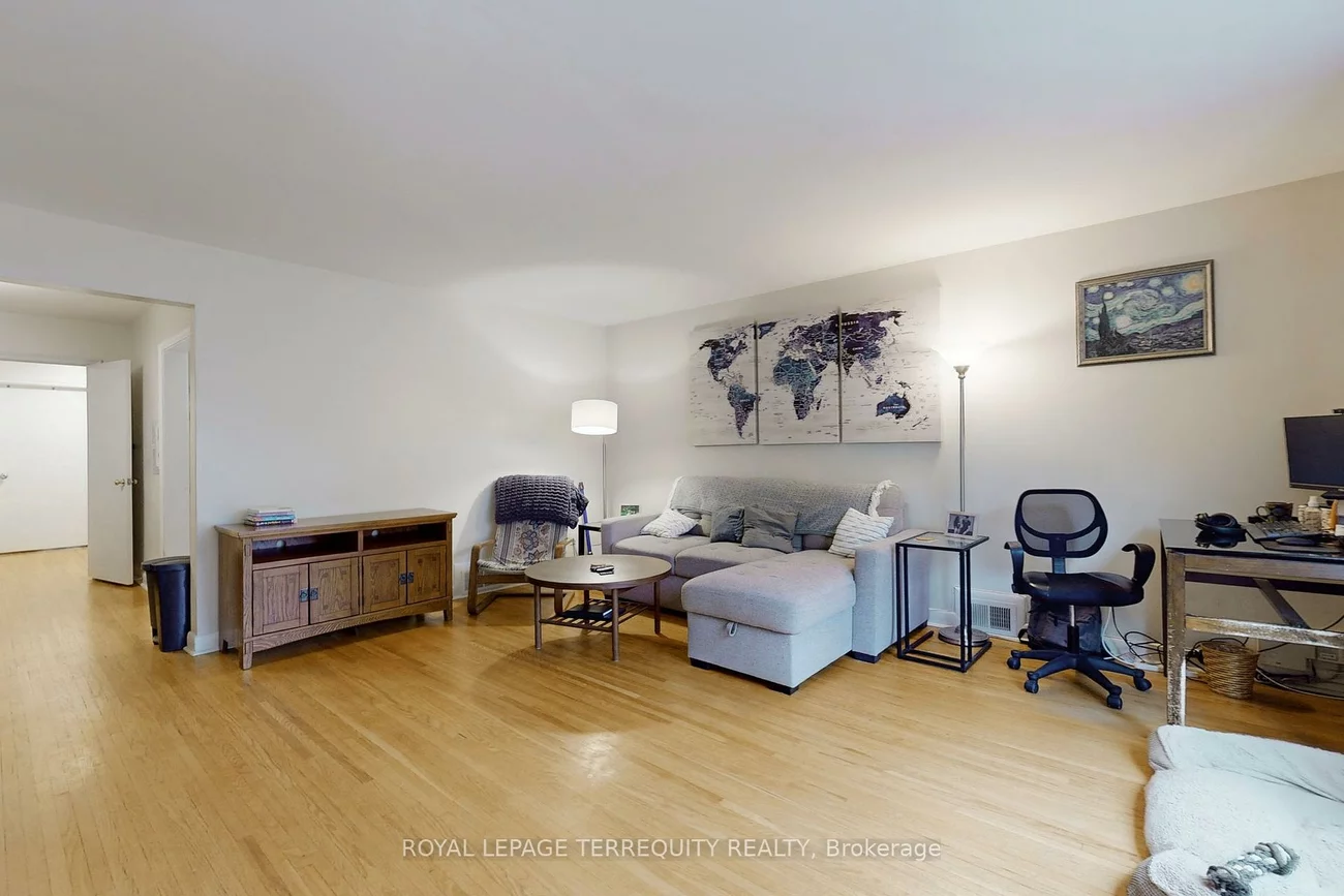 29, Love, East End-Danforth, Toronto