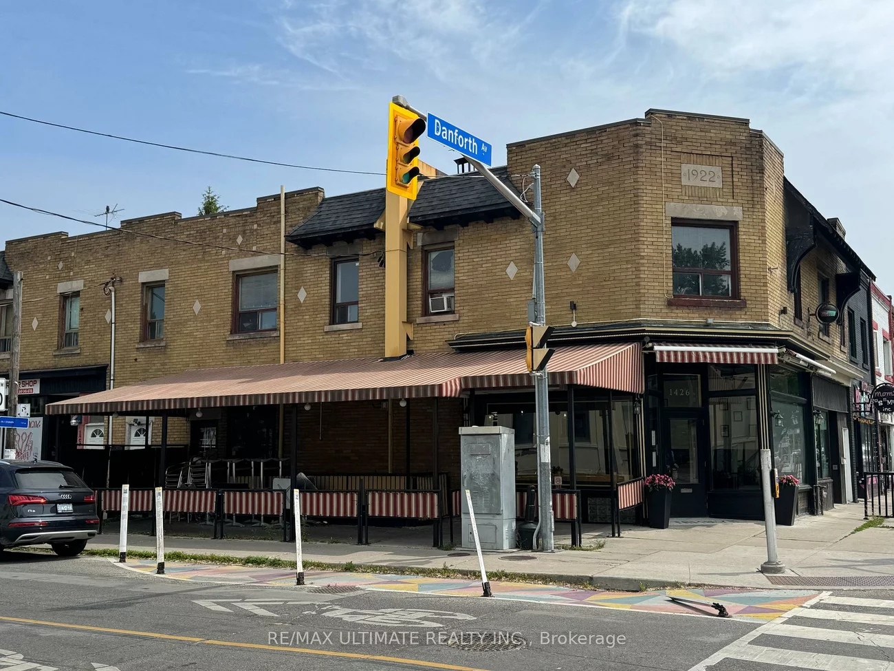 1426, Danforth, Danforth, Toronto