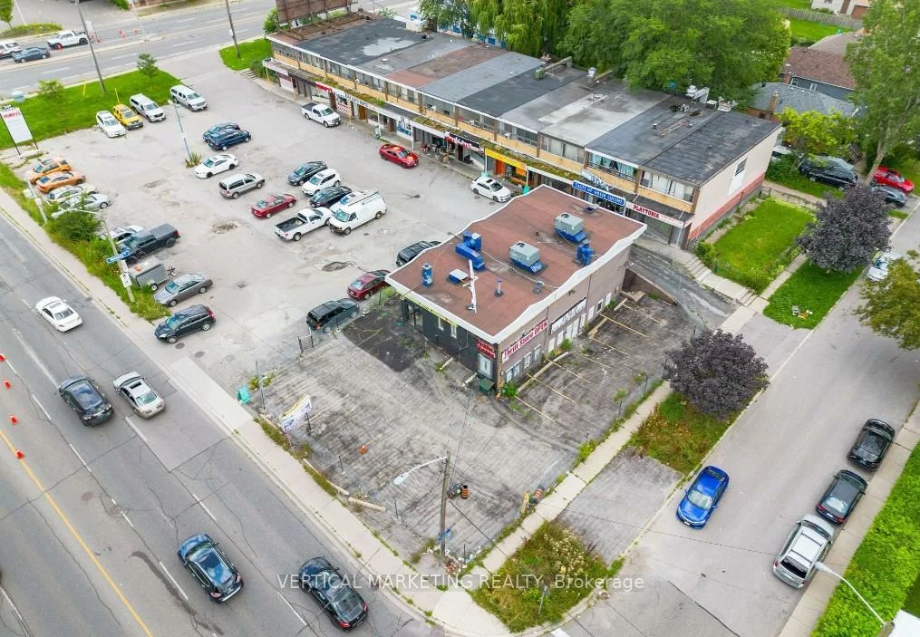 3537, St Clair, Clairlea-Birchmount, Toronto