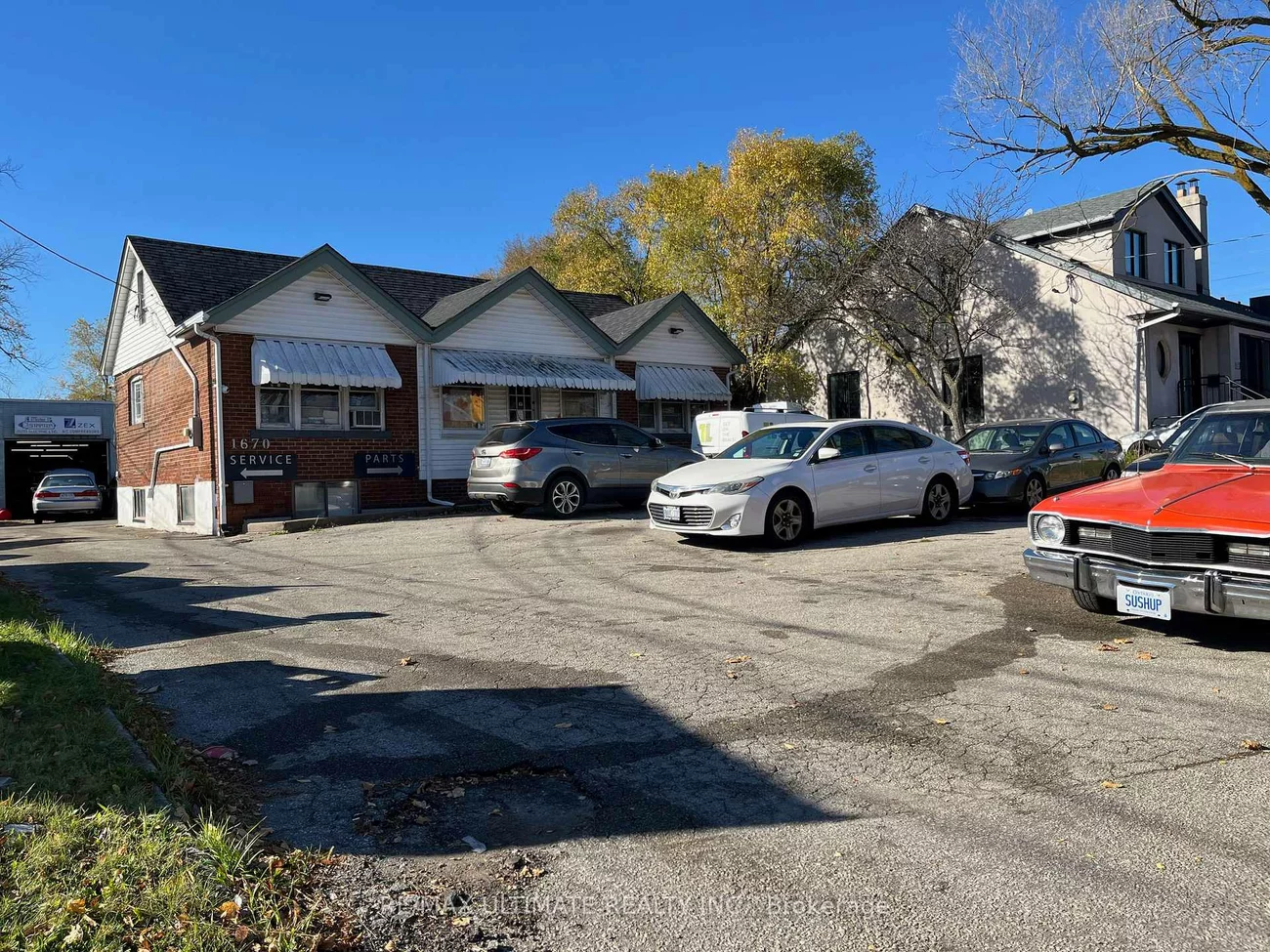 61, Sunrise, East York, Toronto