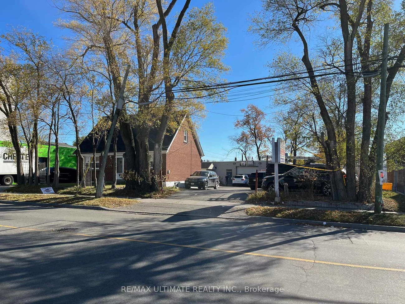 61, Sunrise, East York, Toronto