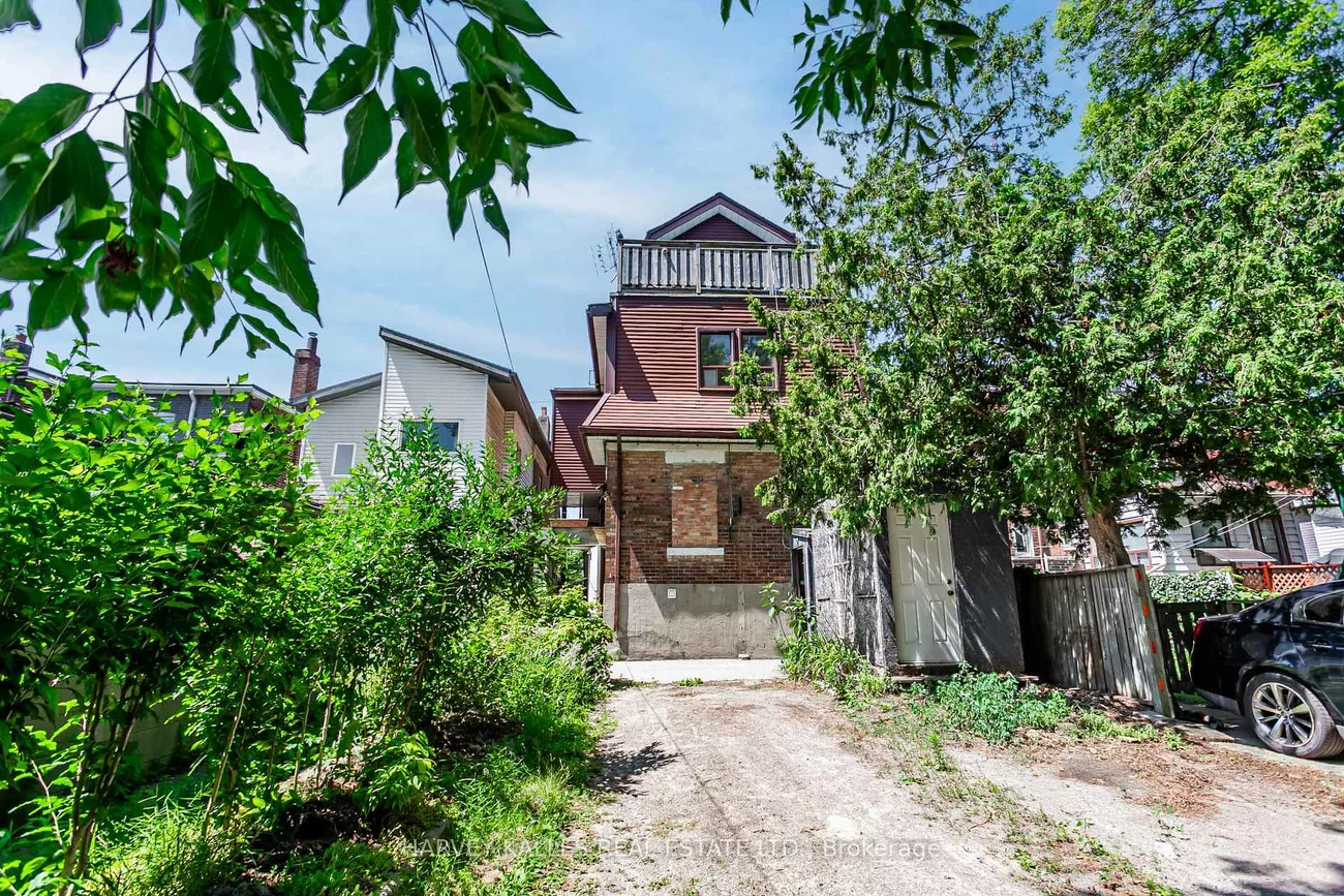 343, Greenwood, Greenwood-Coxwell, Toronto