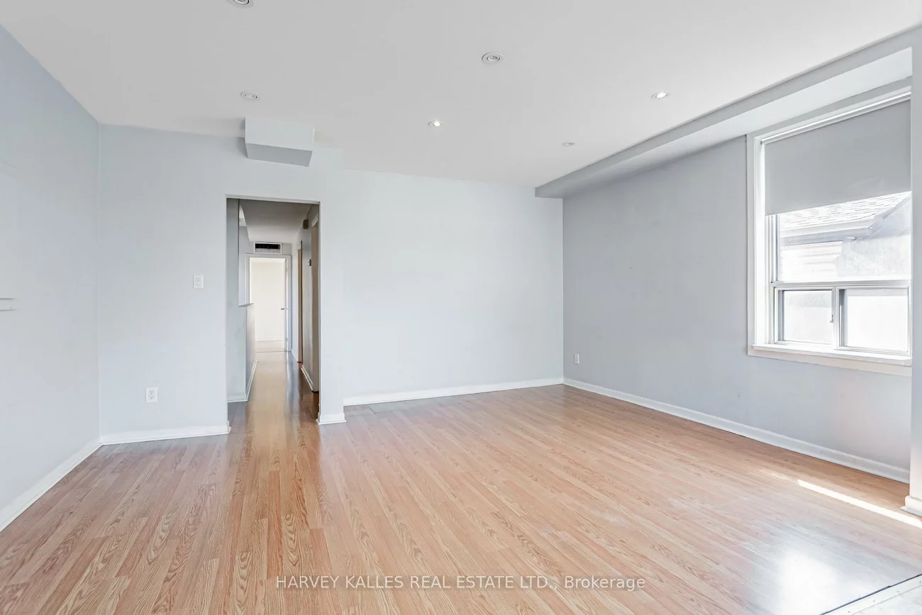 343, Greenwood, Greenwood-Coxwell, Toronto