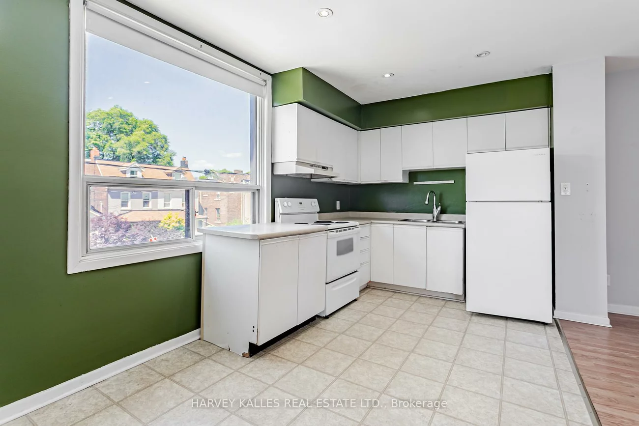 343, Greenwood, Greenwood-Coxwell, Toronto