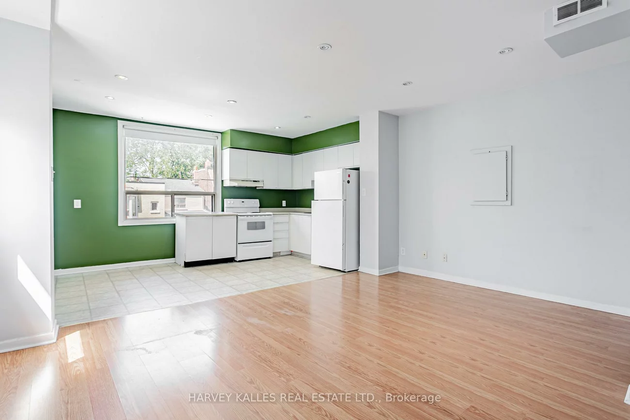 343, Greenwood, Greenwood-Coxwell, Toronto