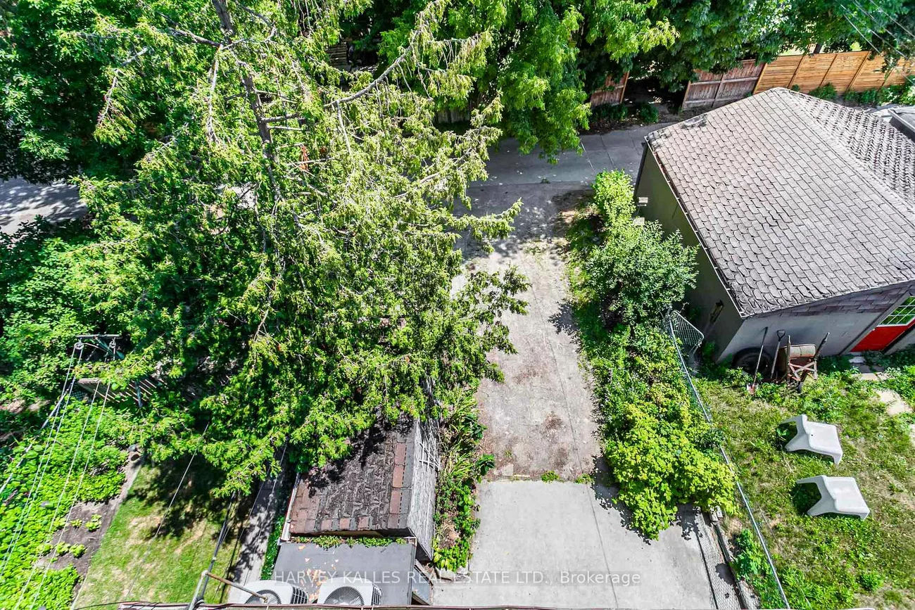 343, Greenwood, Greenwood-Coxwell, Toronto