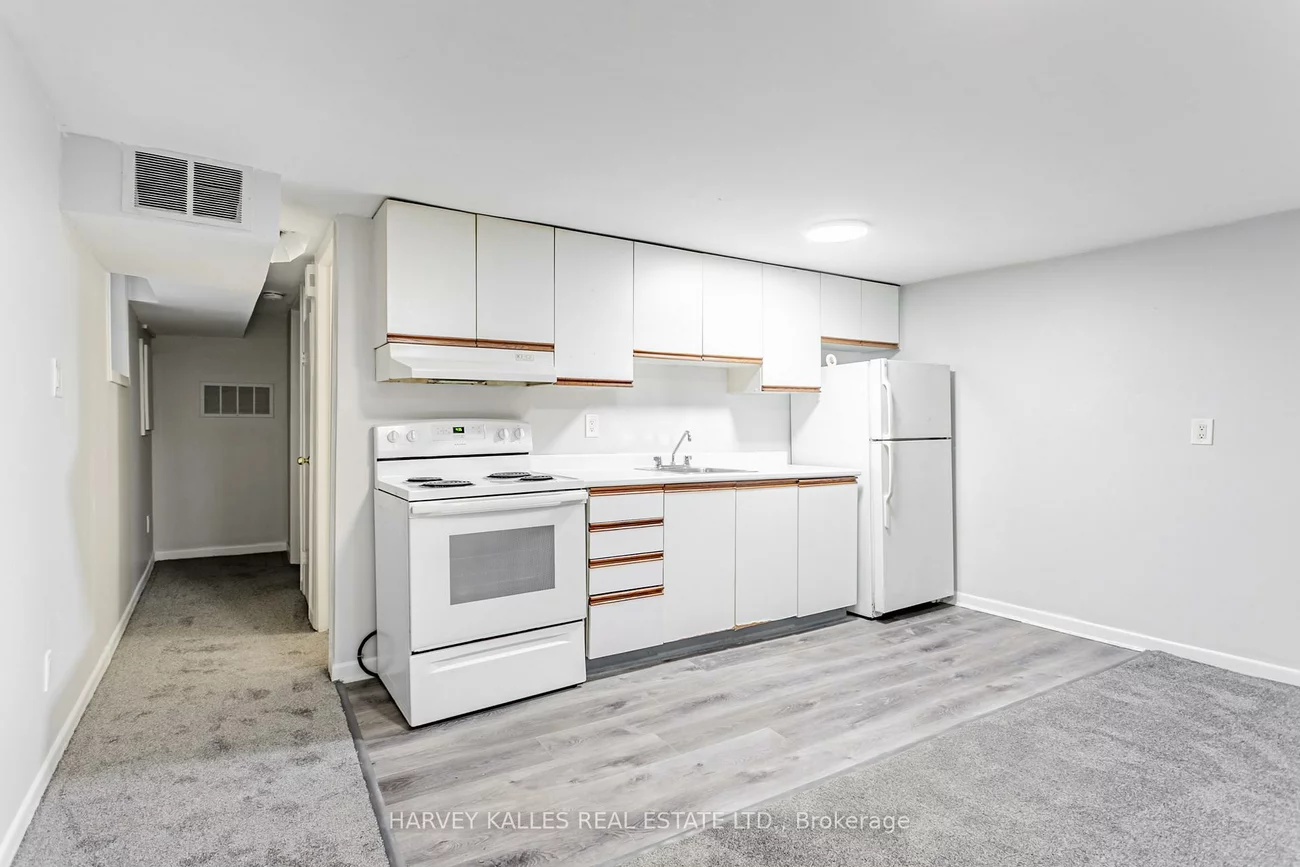 343, Greenwood, Greenwood-Coxwell, Toronto
