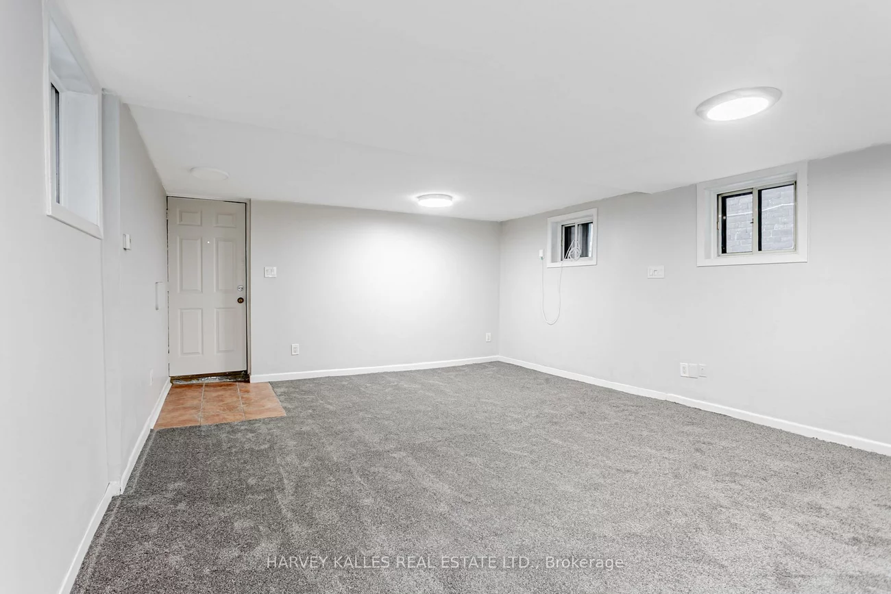 343, Greenwood, Greenwood-Coxwell, Toronto