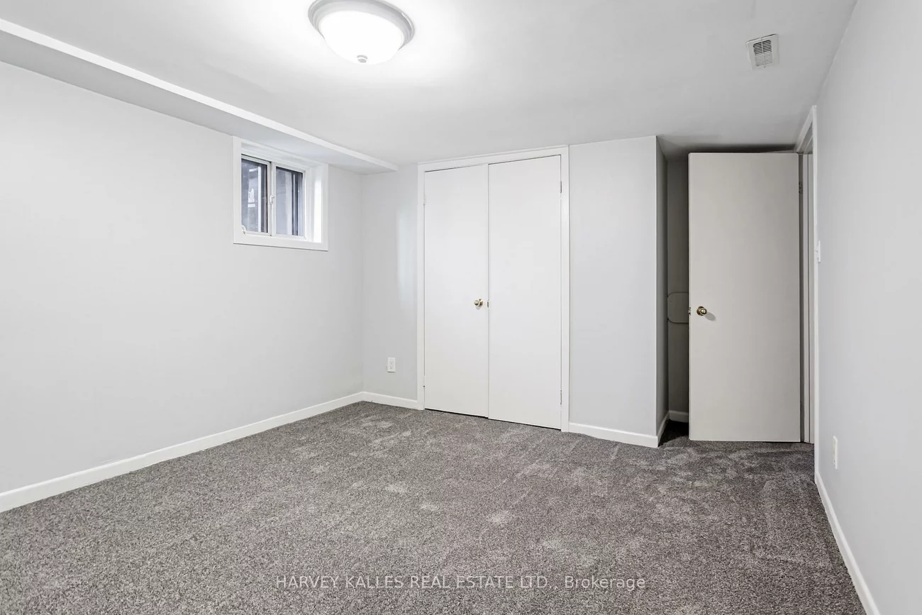 343, Greenwood, Greenwood-Coxwell, Toronto